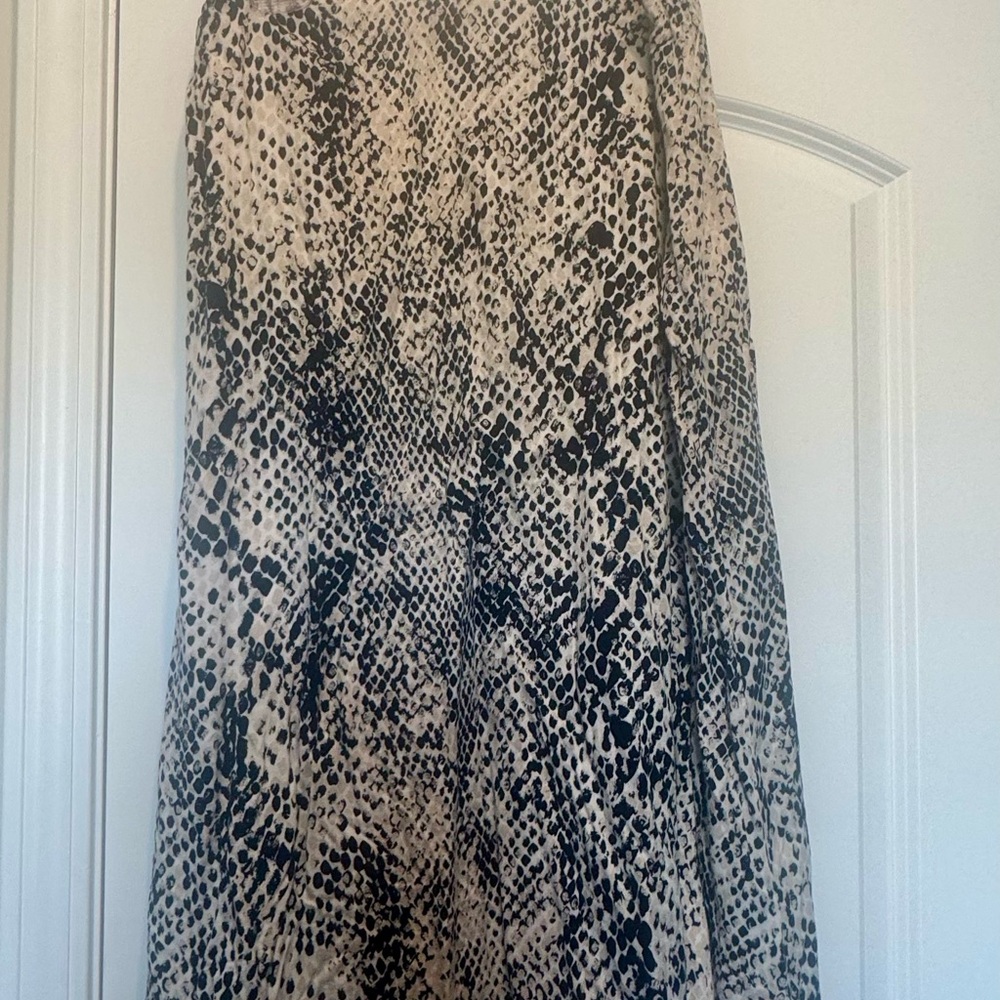 Time and Tru Black and Cream Maxi Skirt